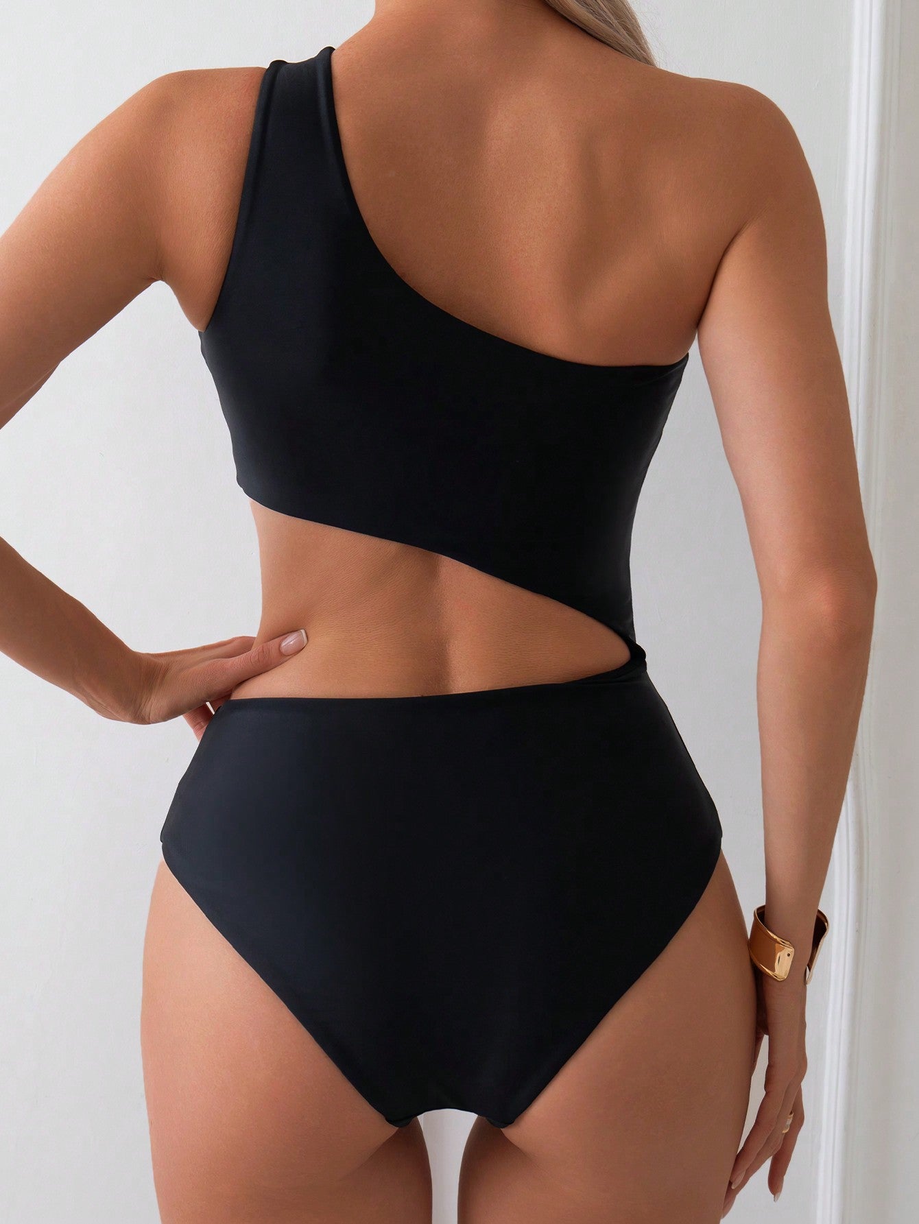 Maiô Assimétrico Com Recorte Na Cintura Estilo Moderno