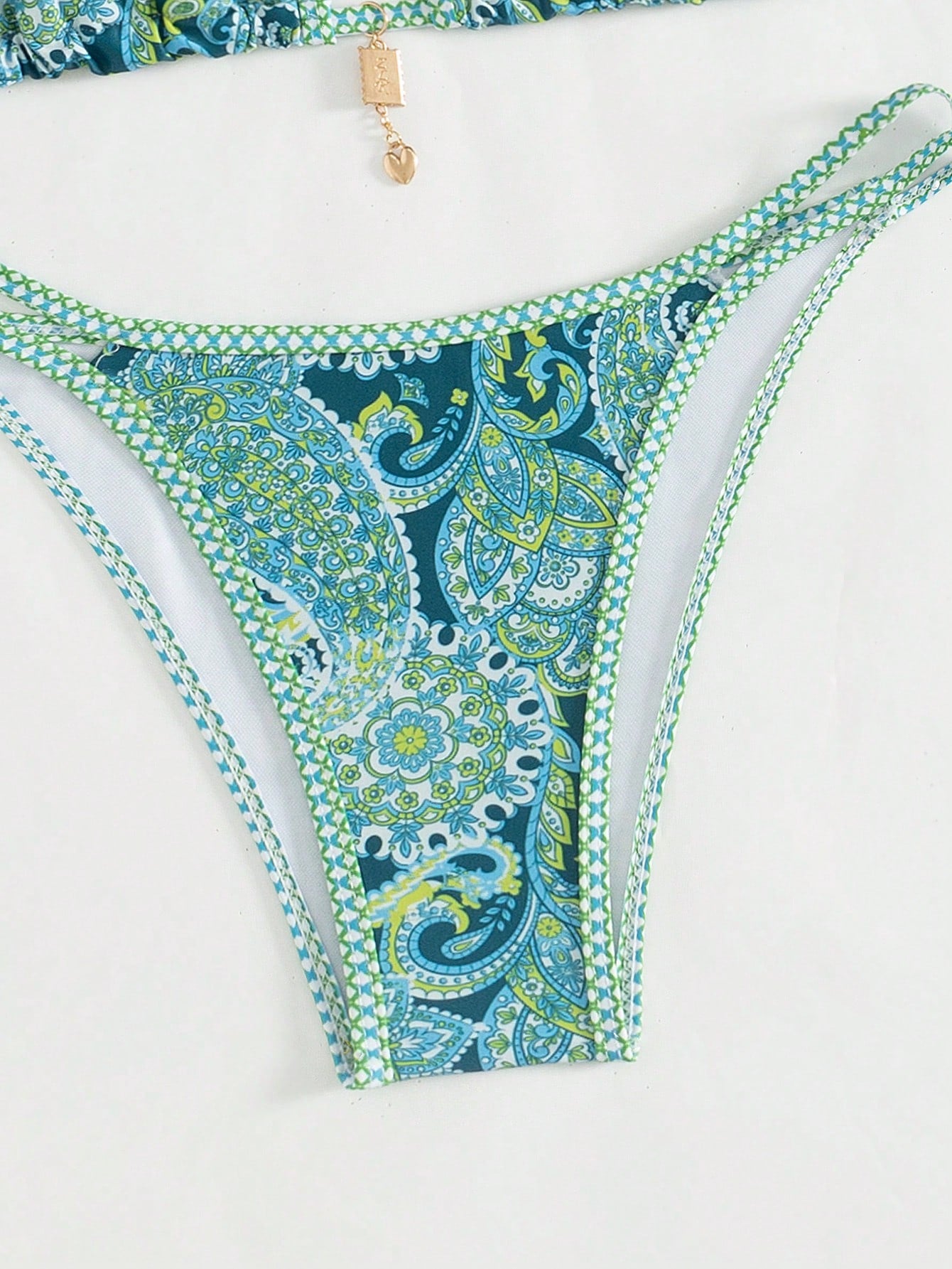 Biquíni Triângulo Estampa Boho Com Pingente