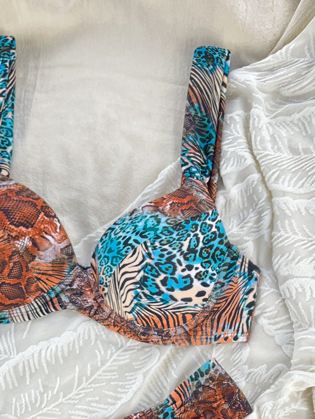 Biquíni Meia Taça Animal Print Com Alças Largas