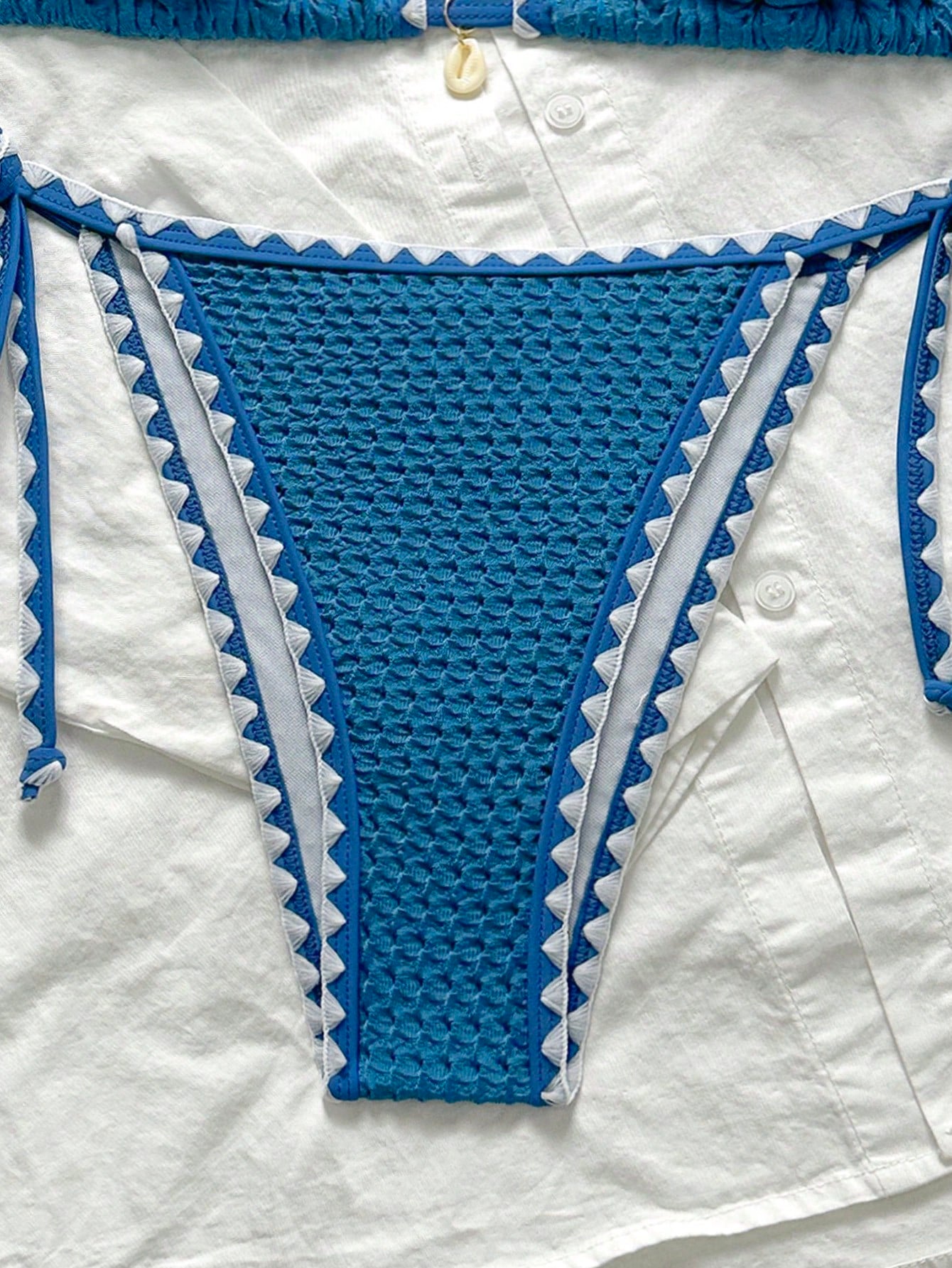 Biquíni Triângulo High Leg Com Amarração Estilo Crochê