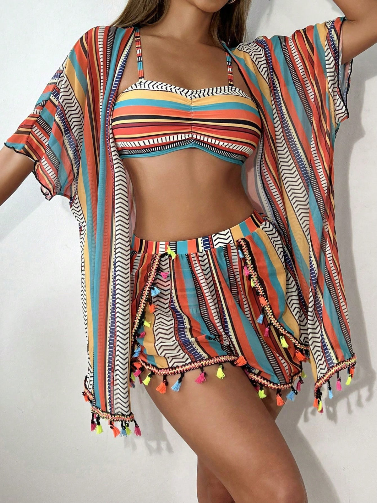 Conjunto Top Faixa Com Short E Kimono Estilo Boho