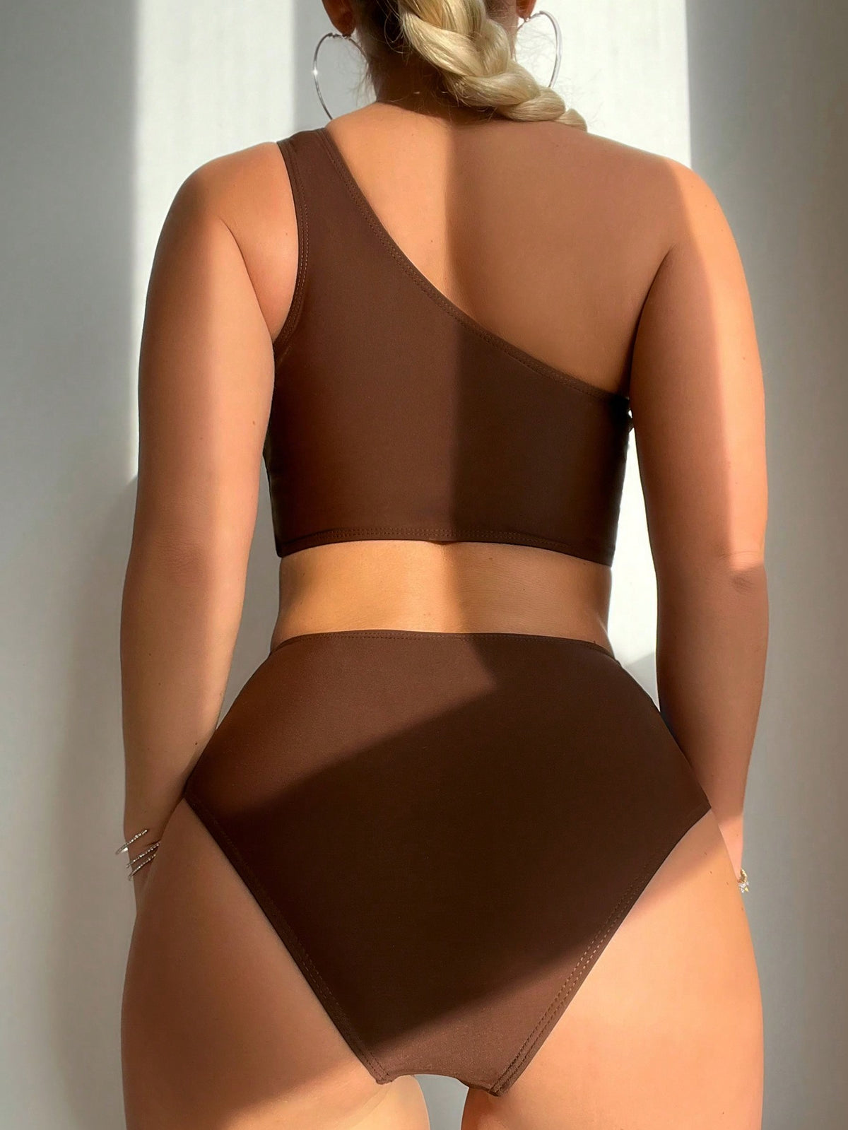 Biquíni Um Ombro Só Hot Pant Com Franzido