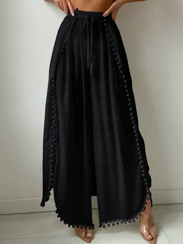 Saída De Praia Calça Fluida Com Fendas E Detalhe Pompons