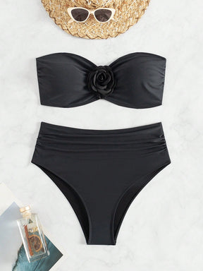 Biquíni Tomara Que Caia Hot Pant Com Flor Central