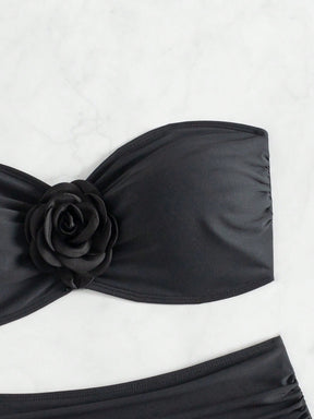 Biquíni Tomara Que Caia Hot Pant Com Flor Central