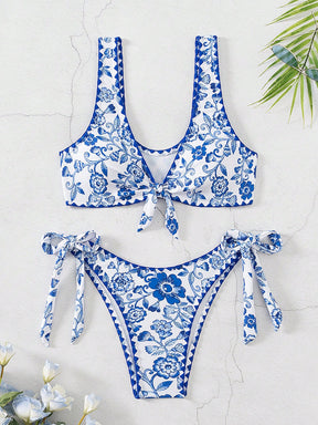 Biquíni Meia Taça Floral Com Laço Frontal E Lateral