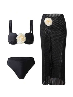 Conjunto Com Aplique De Flor E Saia Vazada Sofisticada