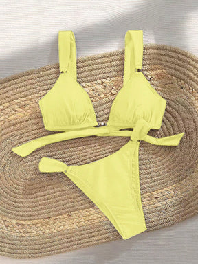 Biquíni Triângulo Com Argolas Douradas E Alças Largas