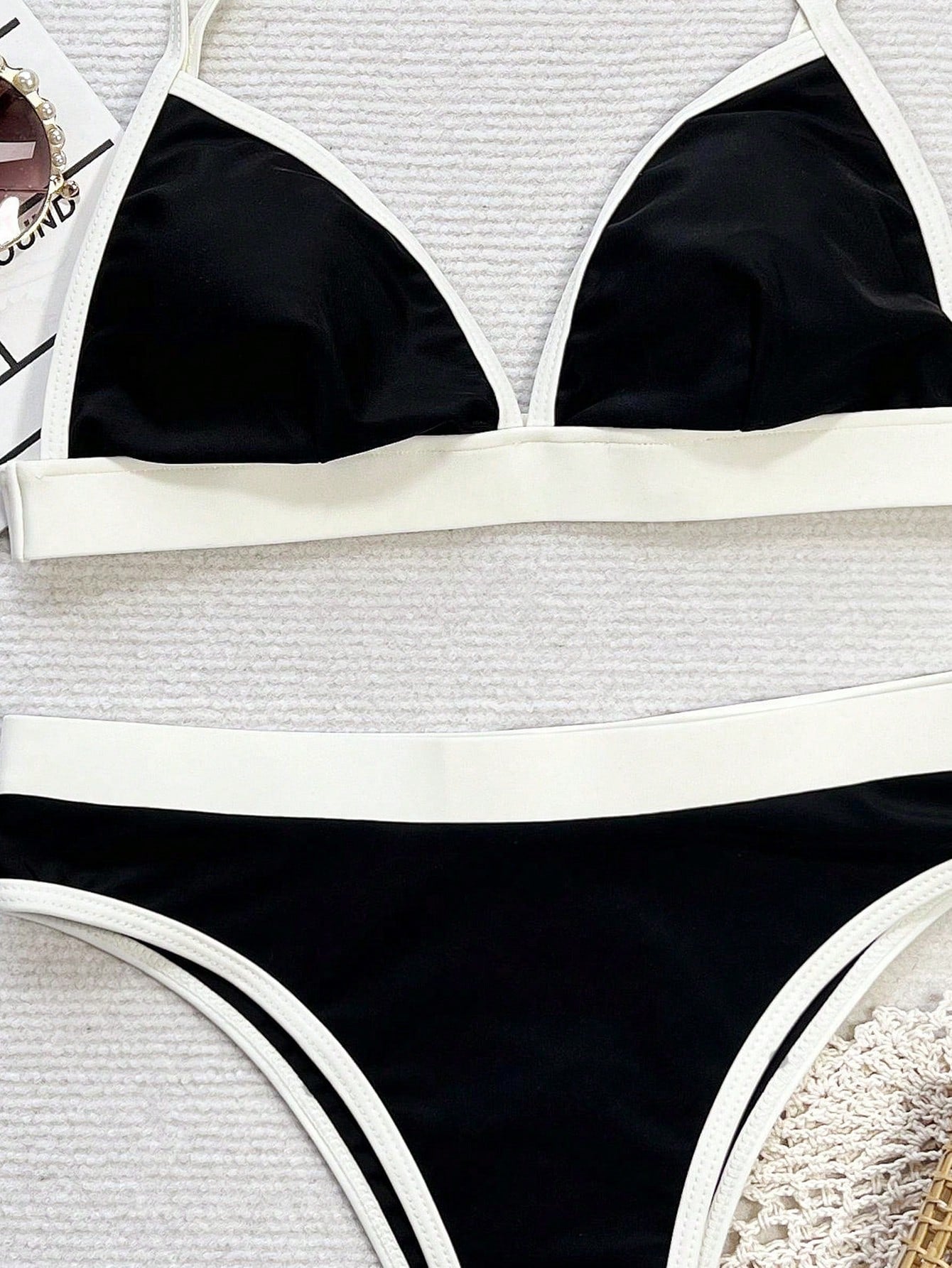 Biquíni Hot Pant Top Triângulo Com Detalhe Contrastante