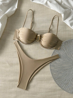 Biquíni Meia Taça Com Aviamento Central Estilo Clássico