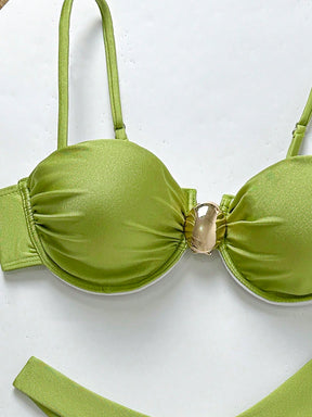 Biquíni Meia Taça Com Aviamento Central Estilo Clássico