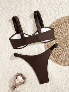 Biquíni Meia Taça High Leg Com Aviamento Estilo Resort