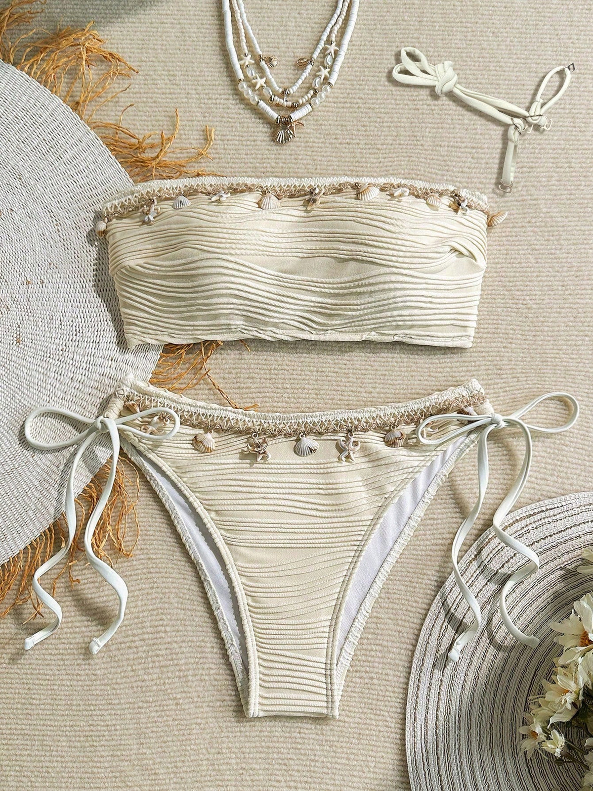 Biquíni Tomara Que Caia Com Conchas E Amarrações