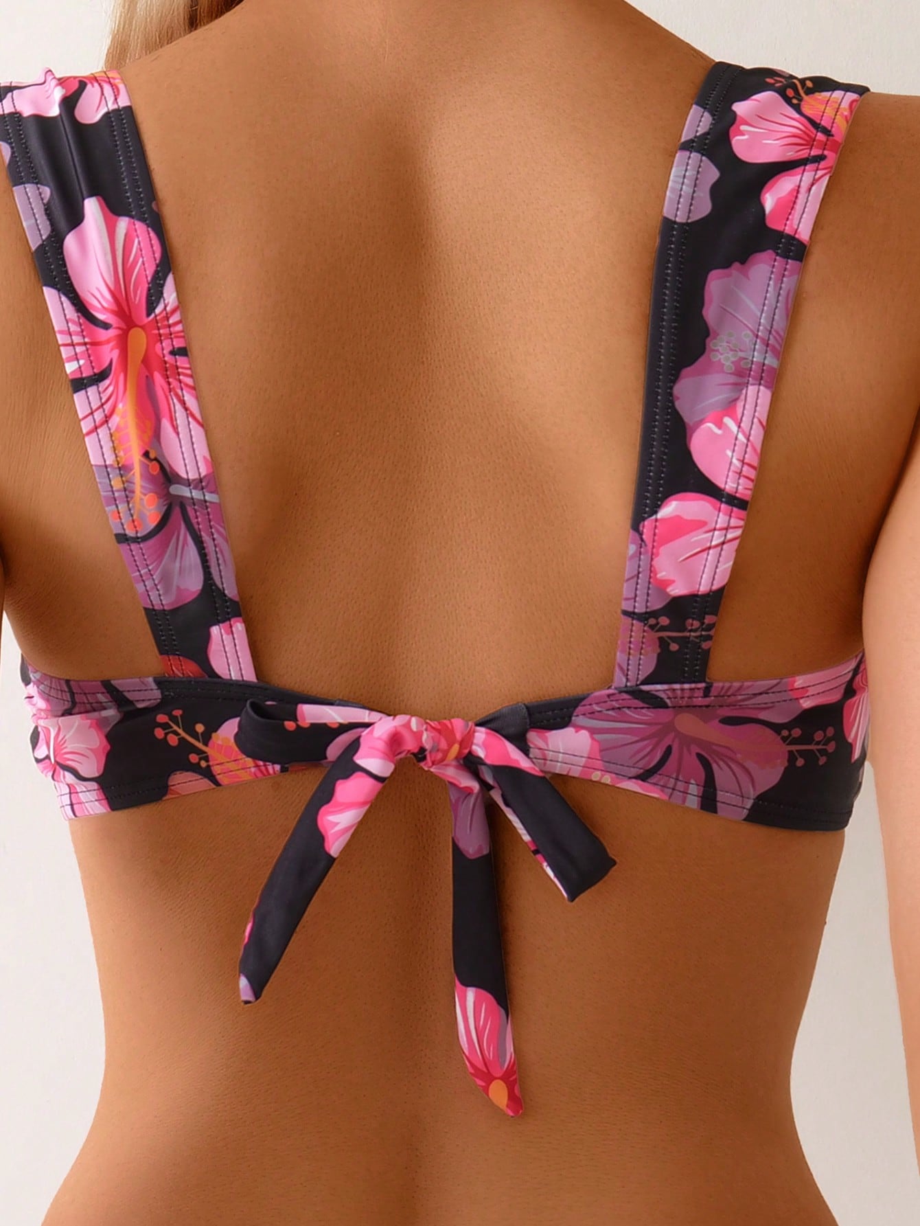 Biquíni Meia Taça Floral Com Alças Largas