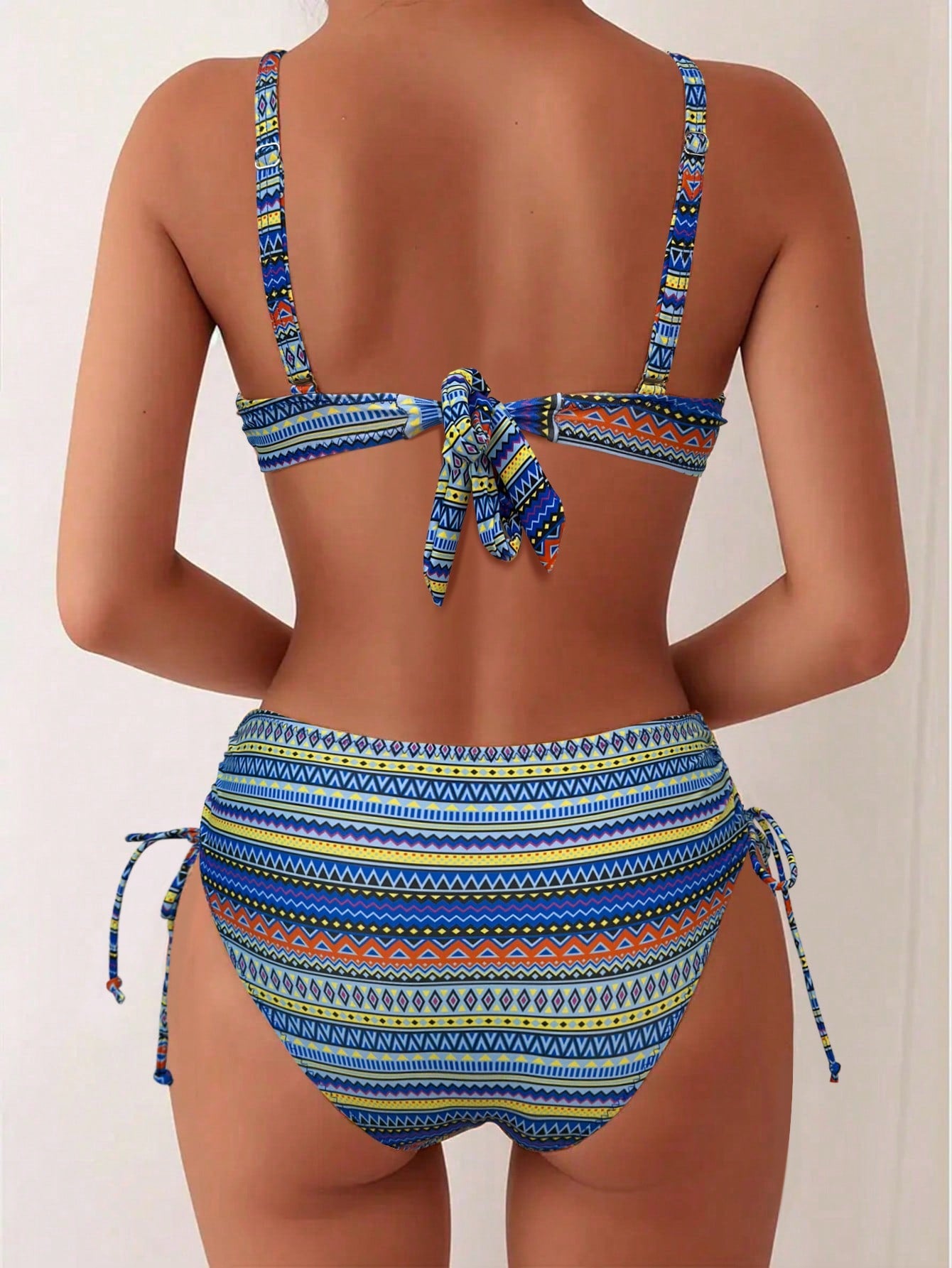 Biquíni Meia Taça Cintura Alta Estampa Étnica