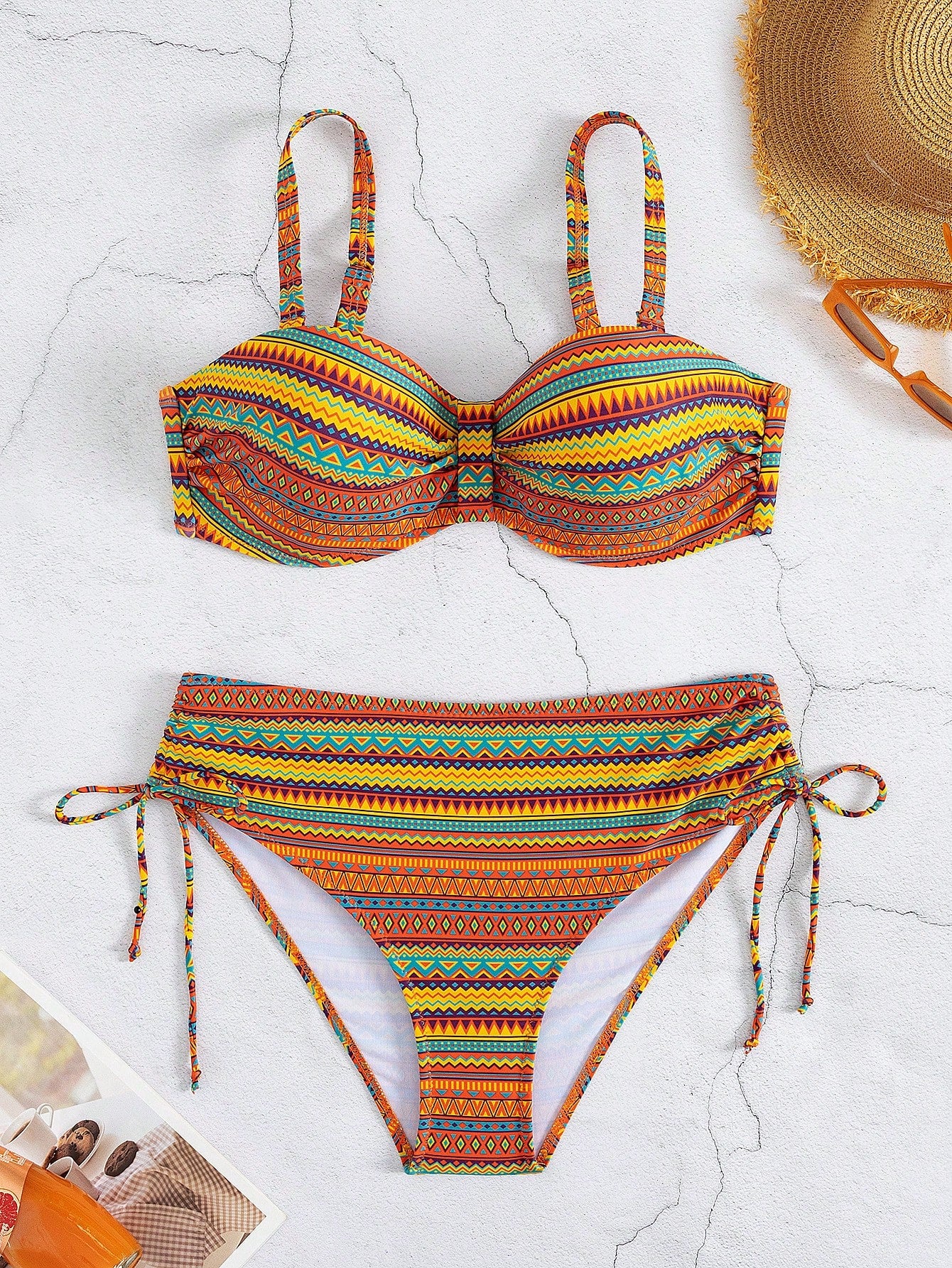 Biquíni Meia Taça Cintura Alta Estampa Étnica