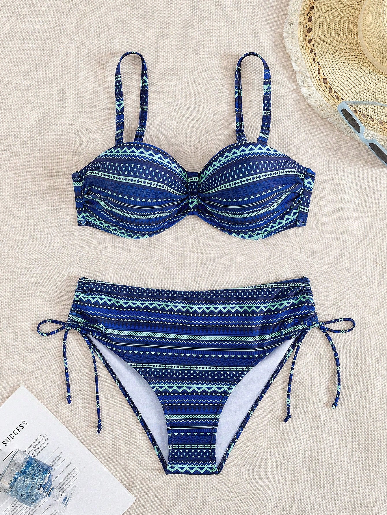 Biquíni Meia Taça Cintura Alta Estampa Étnica