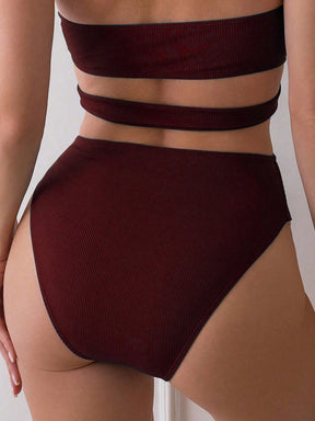 Maiô Frente Única Com Recorte E Argola Central