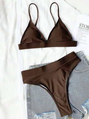 Biquíni Hot Pant Top Triângulo Com Detalhe Contrastante